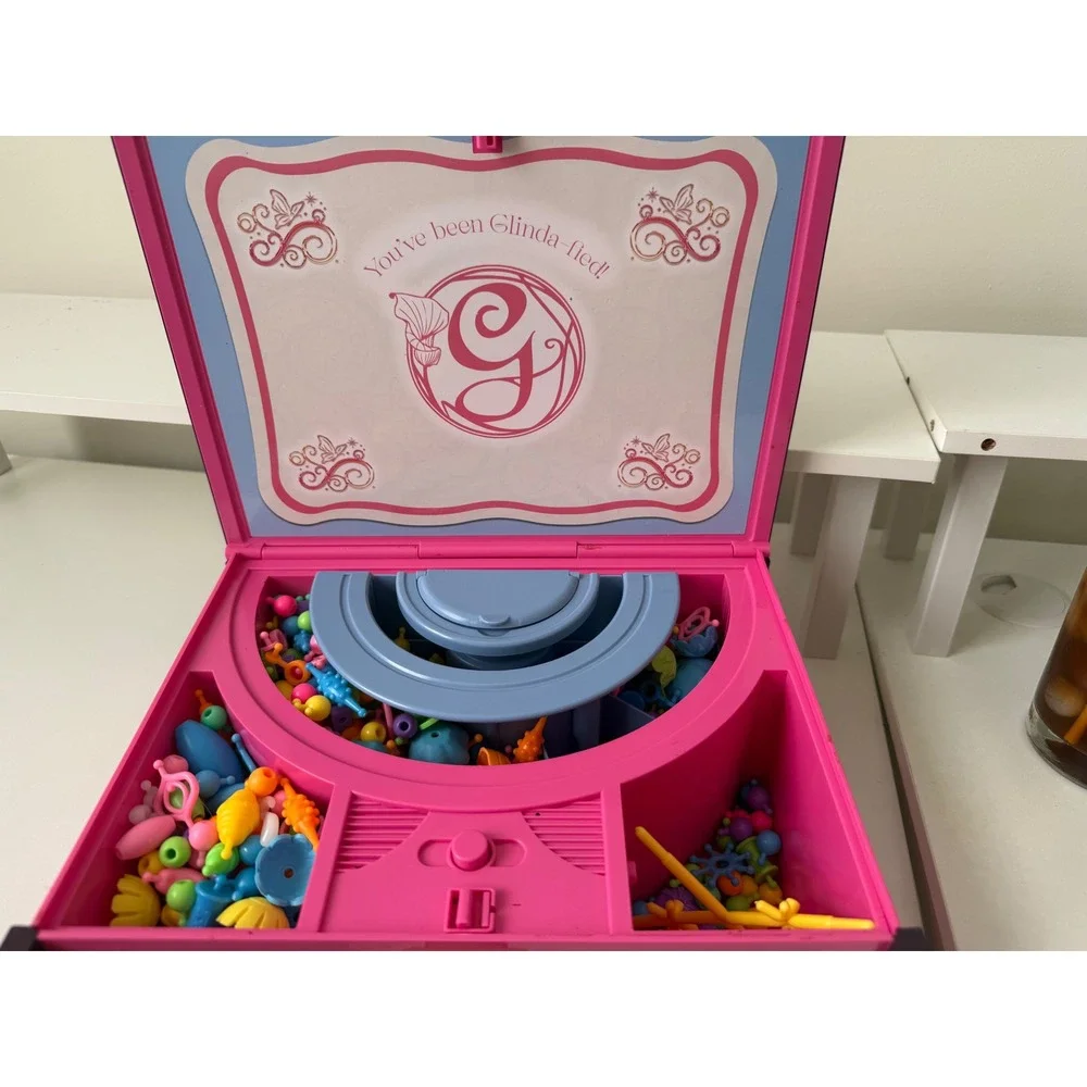 Wicked Movie Glinda Jewelry Box eKids Pink Trunk with Beads WK-327.EEv25MR